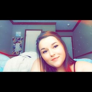 Meet your Posher, Avery